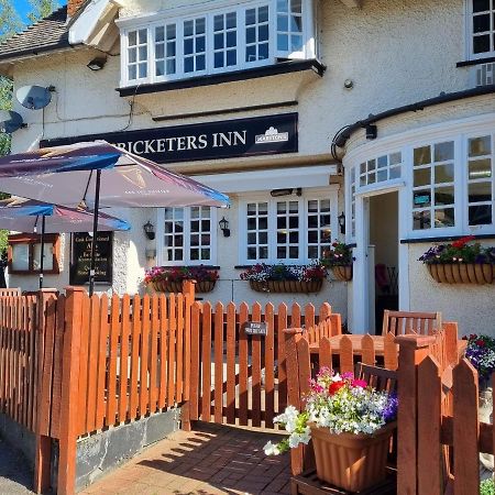The Cricketers Inn Martyr Worthy ภายนอก รูปภาพ